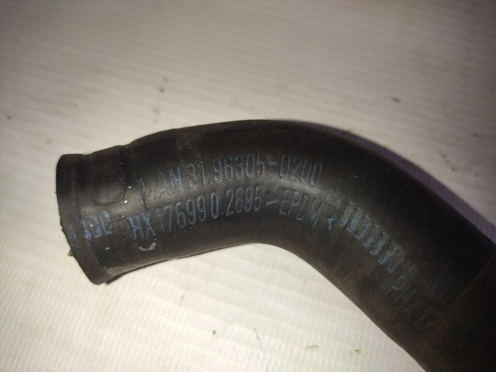 патрубок печки б/у - 1